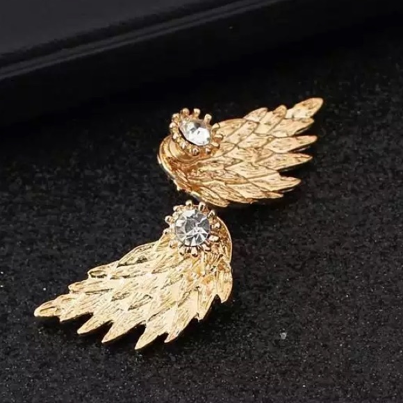 🆑10/$25🆑𝗖𝗟𝗘𝗔𝗥𝗔𝗡𝗖𝗘 Gold Wing Dainty Jacket Earrings NEW - Picture 4 of 9